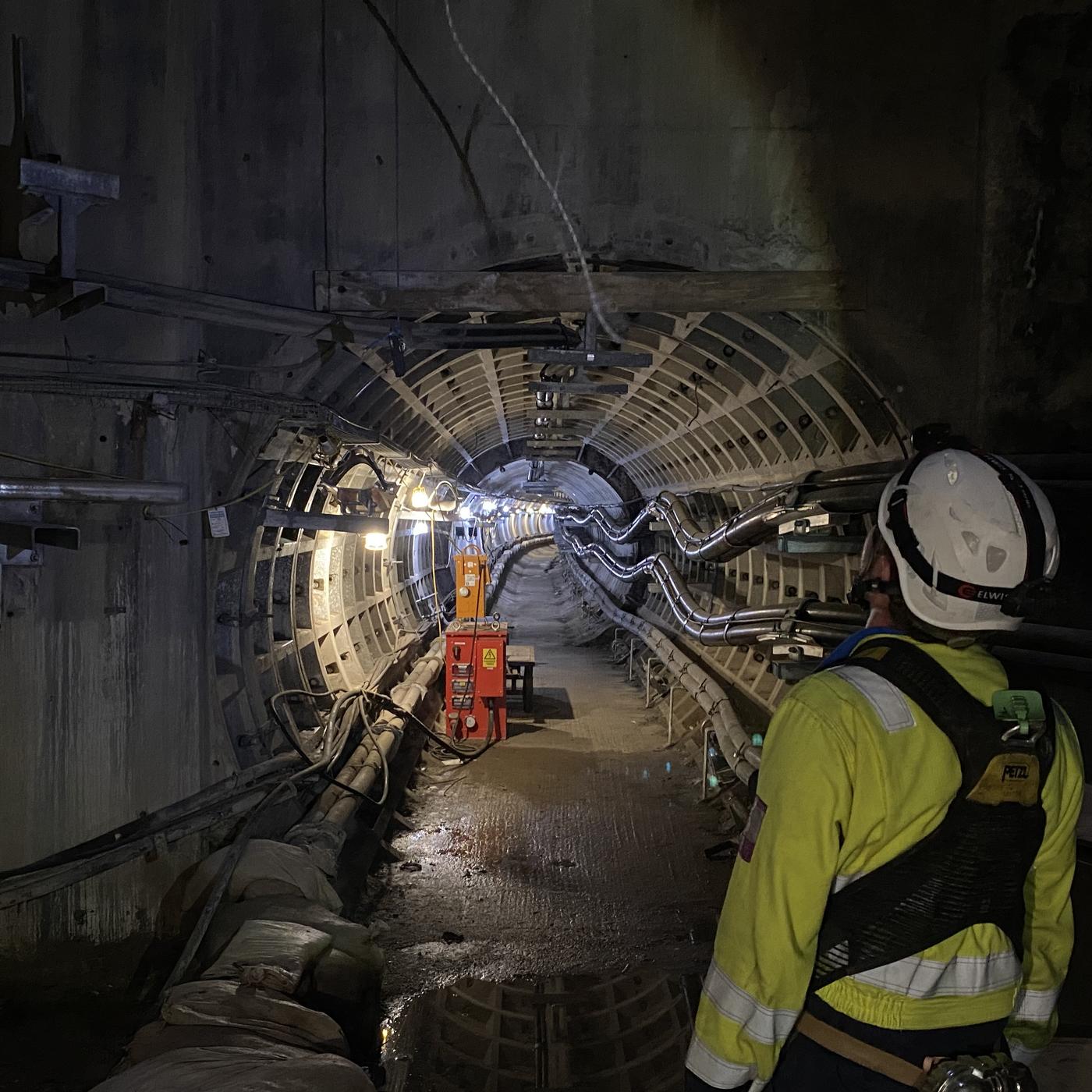 London Power Tunnels 2 Completion UKPN install